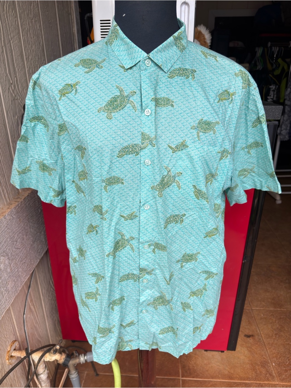 PreOwned Tori Richard Green Hawaiian Turtle Print Full Button Men's XL